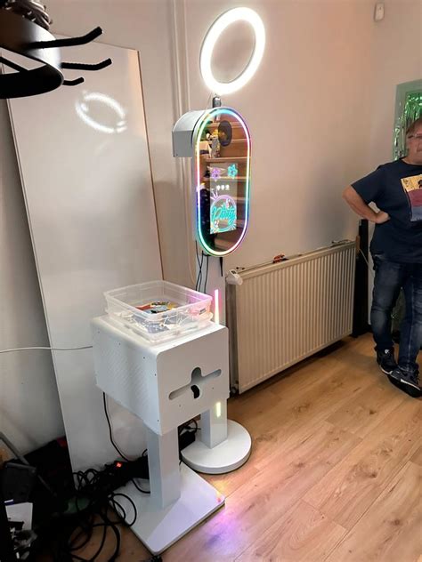 Photobooth Leiden Huren Voor Uur Onbeperkt Printen