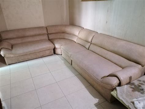 Sofa Keluarga Letter L Perabotan Rumah Di Carousell