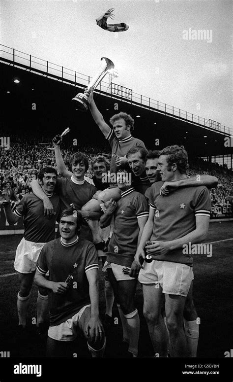 Billy Bremner Leeds United Holds The Trophy Black And White Stock