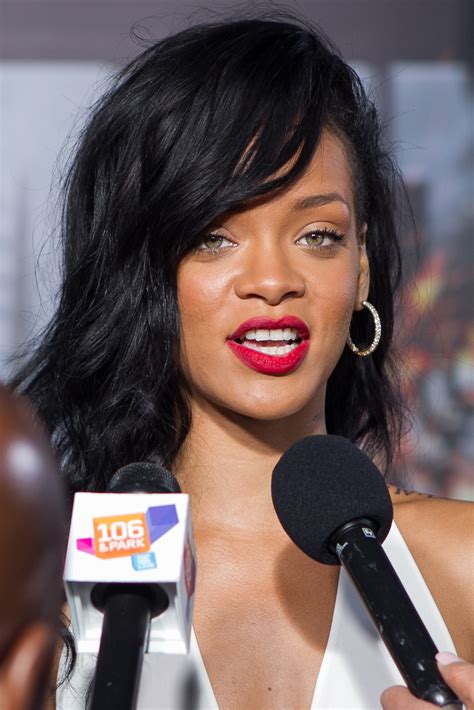 Battleship Premiere In Los Angeles [10 May 2012] - Rihanna Photo ...