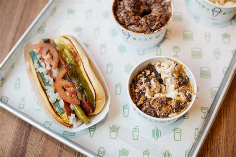 Feast Your Eyes On Michigans Very First Shake Shack Eater Detroit