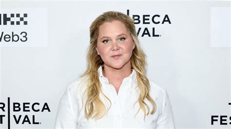 Amy Schumer Showcases Her Super Svelte Physique After Losing 50 Lbs