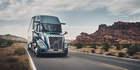 Volvo launches new VNL Semi truck. No manual transmission option ...