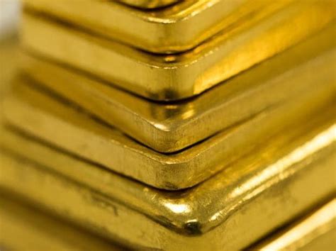 Gold Price Unchanged At Rs 61 040 Silver Jumps Rs 300 To Rs 75 000