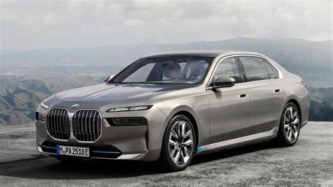 2023 BMW 7 Series And i7 EV Revealed: You Choose Big…