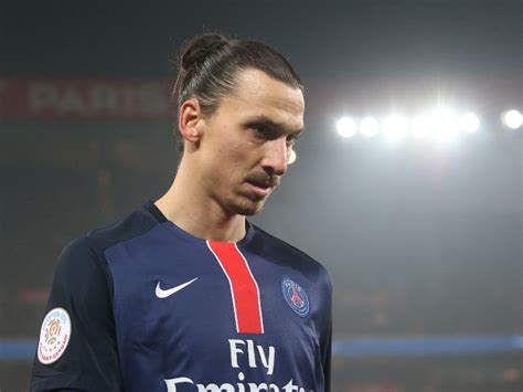 Psg Zlatan Ibrahimovic Annonce Son D Part Du Club Sur Twitter Closer