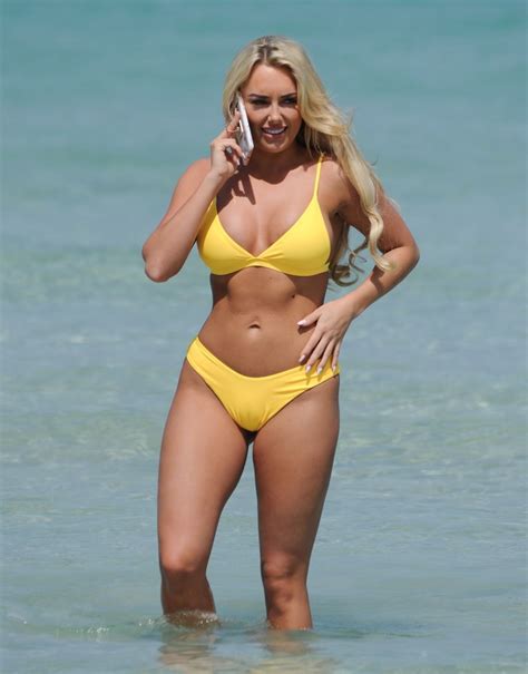 Amber Turner In A Yellow Skimpy Bikini On Holiday In Dubai March 2018