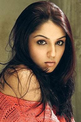 Tamil Cinema And Actresses Hot News Gossips Lekha Washington Bikini Treat In Bollywood