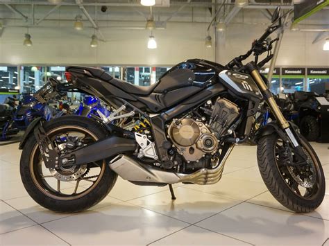 Купить б у Honda CB 650R инжектор 6 передач в Красногорске чёрный naked bike 2019 года на Авто