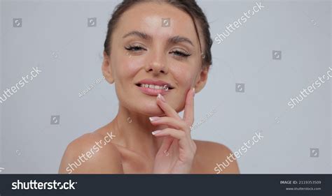 Female Model Naked Shoulders Nude Make Stock Photo 2119353509 Shutterstock