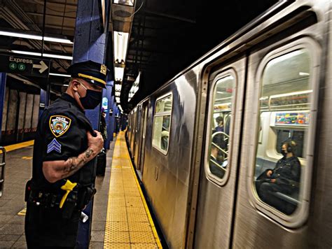 Nypd Asks For Public Assistance In Identifying Suspect In Midtown