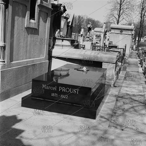 The Marcel Proust s tomb Paris cemetery of Père Lachaise