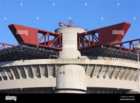 San siro calcio Fotos und Bildmaterial in hoher Auflösung Alamy