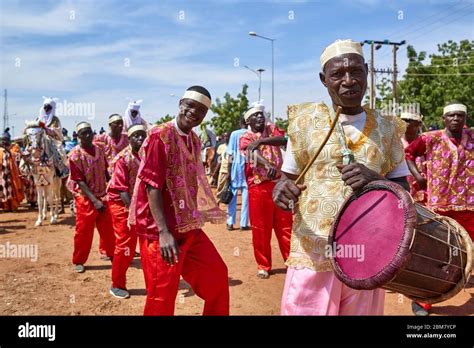 Musicians playing traditional Nigerian instruments during the ...