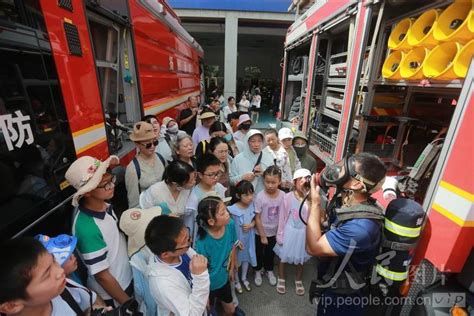 江苏扬州：消防夏令营 快乐过暑期 人民图片网