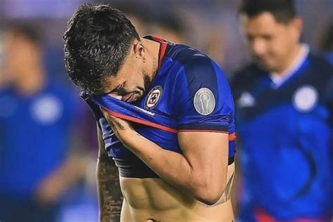 Salcedo Habr A Pedido Salir De Cruz Azul Por Motivos Personales El