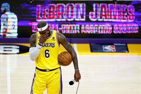 Galerie Foto Lebron James A Devenit Cel Mai Bun Marcator Din Istoria