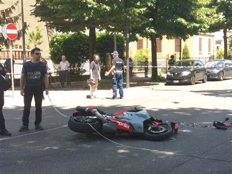 Automobilista 85enne Travolge E Uccide Un Motociclista Corriere It