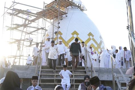 Wawali Tidore Hadiri Pemasangan Tiang Alif Masjid Nurruttarbiyah Di