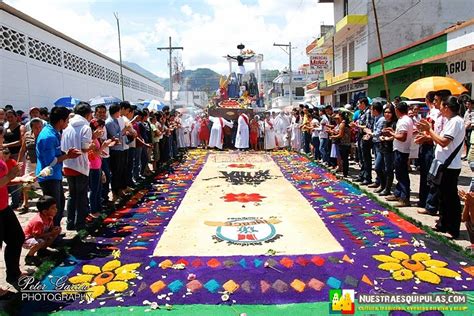 Procesión en honor al Señor de Esquipulas en los 419 años de su venida