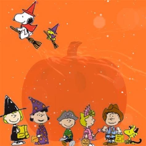 Pin By Evelyn Dent Rice On Peanuts Snoopy Charlie Brown Halloween