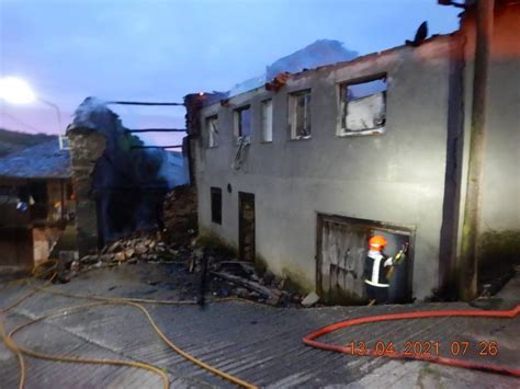 Fotos Un Incendio Calcina Una Vivienda Y Dos Edificaciones Anexas En