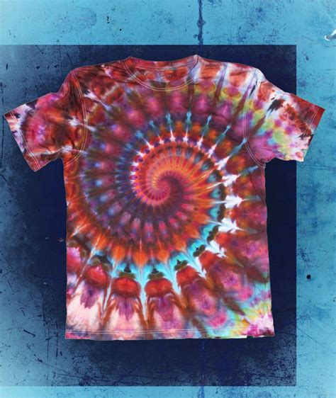 Size Xl Tie Dye Fractal Psychedelic Spiral T Shirt Etsy Tie Dye