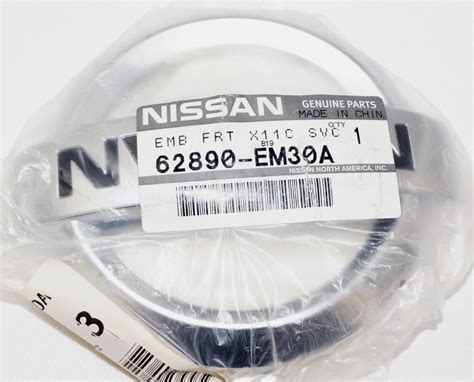Genuine OEM 62890-EM30A Nissan 07-11 Versa Front Bumper Grille Chrome ...
