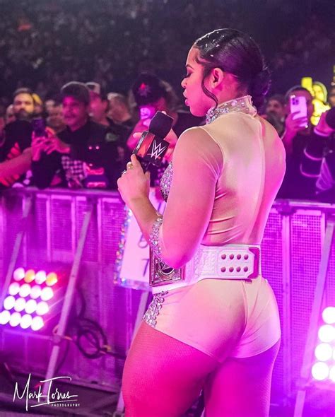 Bianca Belair 🍑 Rbiancabelair