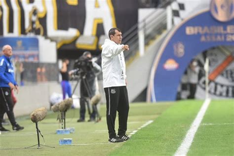 Ex Corinthians Fábio Carille tem bom retrospecto contra o Palmeiras