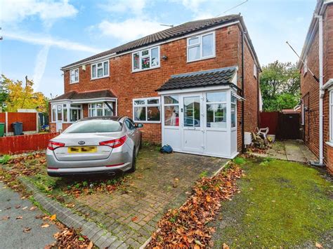 3 Bed Semi Detached House For Sale In Almond Avenue Yew Tree Estate