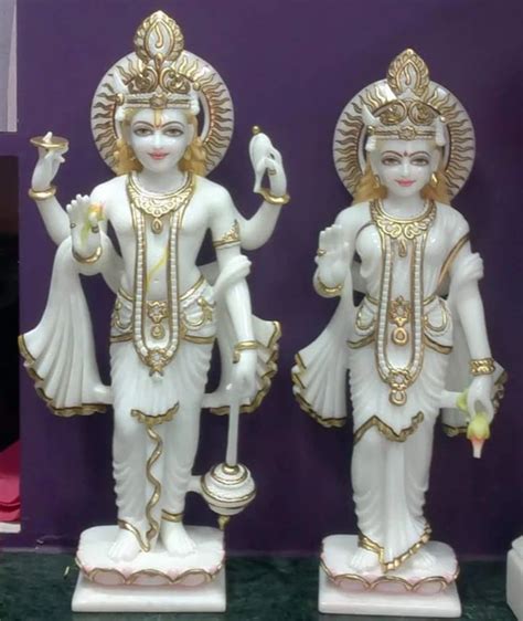 Painted Hindu Goddess Lakshmi Murti Of Marble For Worship Size Min