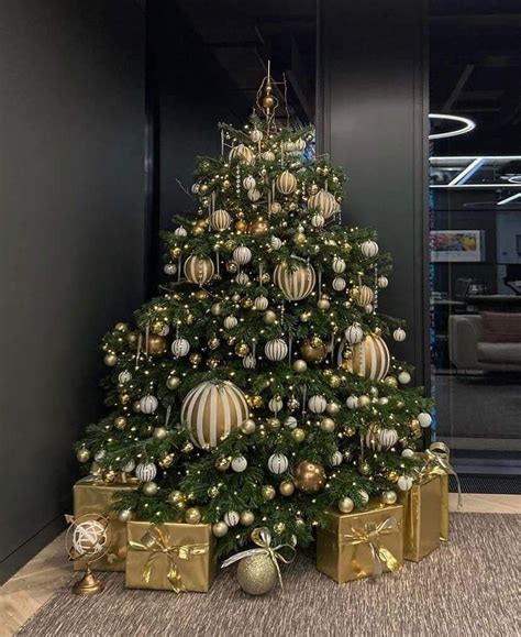Festive Office Cubicle Decorated for the Holidays