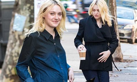 Dakota Fanning Fake – Telegraph