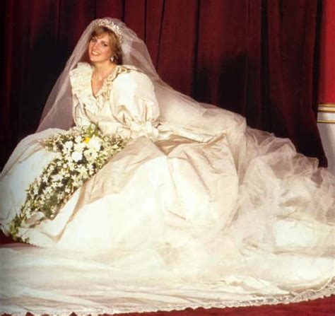 Lady Di 5 curiosidades sobre o casamento icônico da princesa Blog