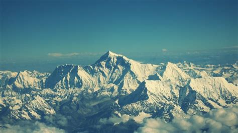 Montañas Monte Everest Cielo Nubes Azul Fondo De Pantalla Hd Wallpaperbetter