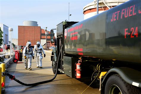 633rd Lrs Ces Airmen Participate In Fuel Spill Exercise Joint Base Langley Eustis Article