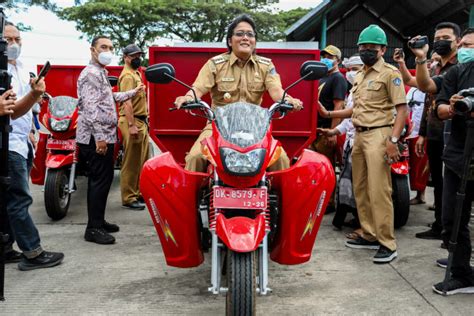 Dukung Presidensi G20 Melalui Pengelolaan Sampah Mandiri Bupati Giri