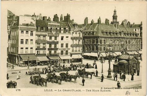 Lille La Grand Place à Lille Cartorum