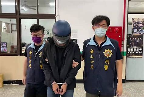 婦遇詐騙提60萬面交 女警負傷擒車手 中央通訊社 Line Today