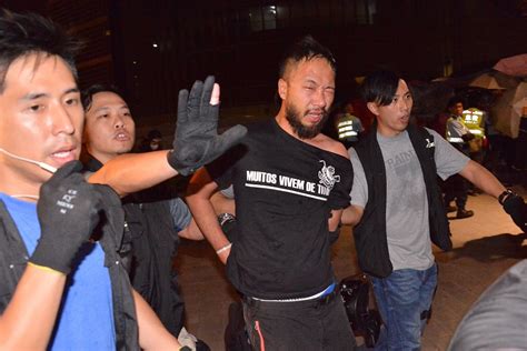 Seven Cops Guilty Of Assaulting Occupy Activist Ken Tsang The Standard