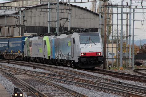 Bls L Tschbergbahn Lokomotive Re Mit Werbung B Flickr