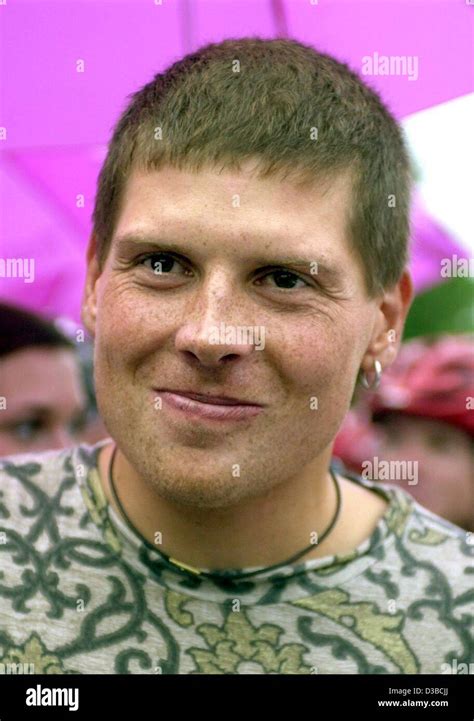 Dpa German Cyclist Jan Ullrich Smiles During A Goodbye Party And