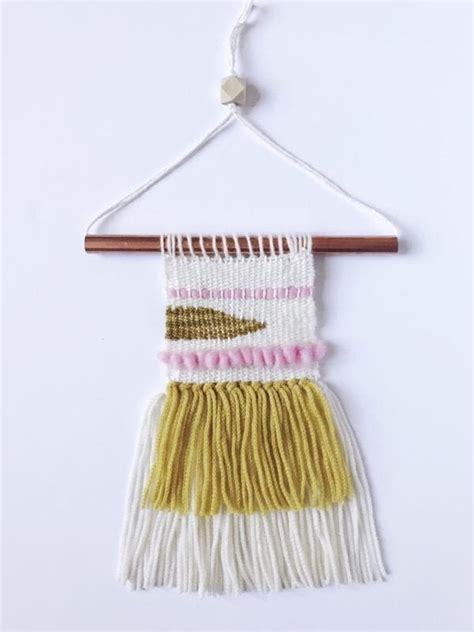 Clover Mini Weaving Loom Woven Wall Hanging By Vickie Howell