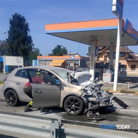 Villastellone Incidente Scontro Auto Furgone Feriti Ex Statale