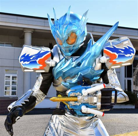 【仮面ライダービルド】生身でも強いし最終的に主人公より強くなる2号ライダー ｜ ヒーローnews