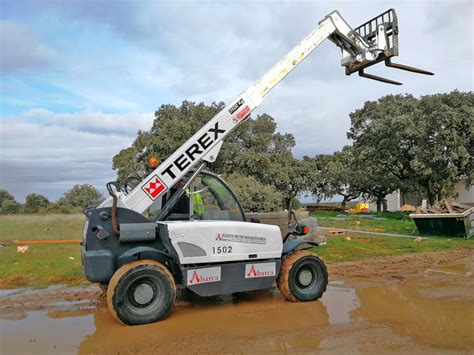 Manipulador telescópico Terex 6 metros Alquiler de maquinaria Abarca