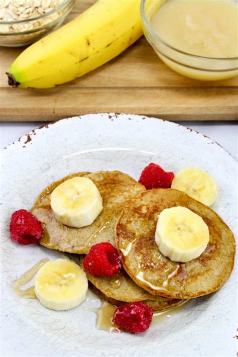 Healthy Banana Pancakes Everyone Will Love