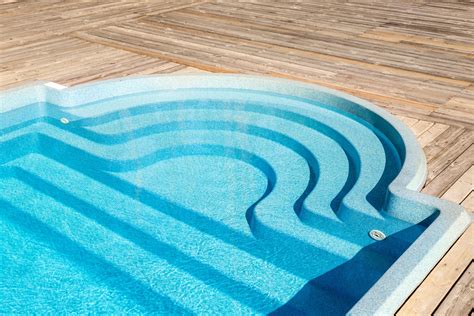 Piscina De Fibra Tamanhos Pre O Vantagens Desvantagens E Mais