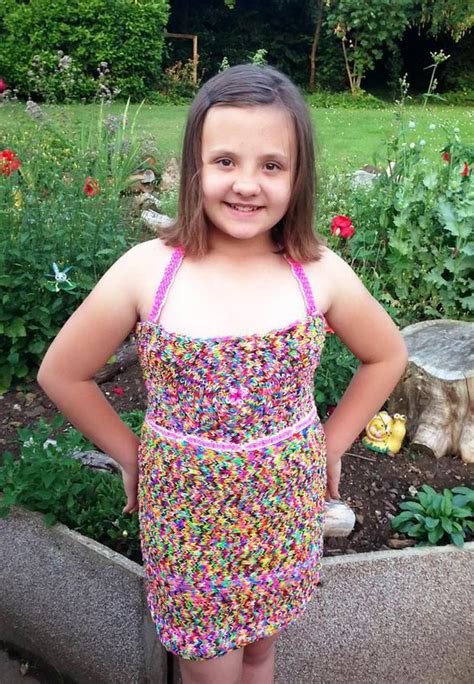 Loom Band Dress Sold On Ebay For £150 A Schoolgirl Spent A Week